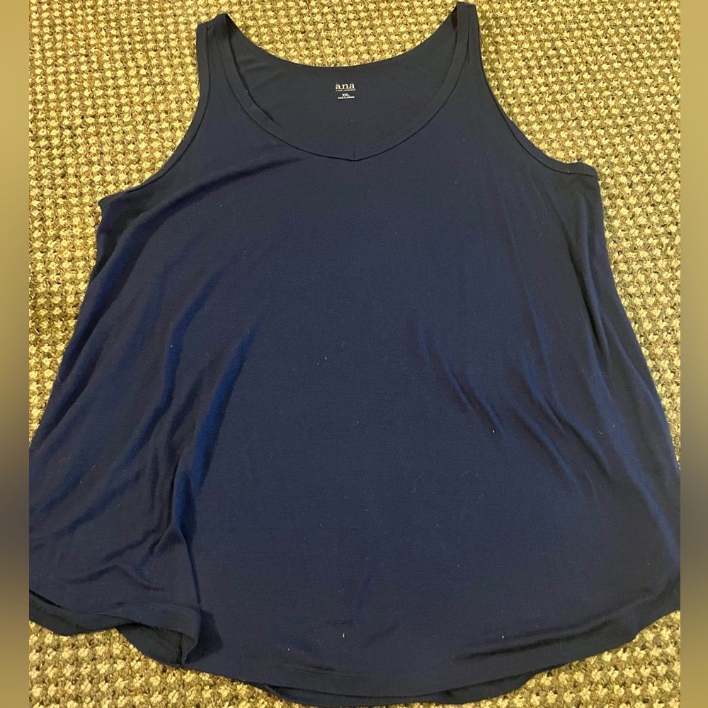 XXL Ana Flowy Navy Blue Tank Top